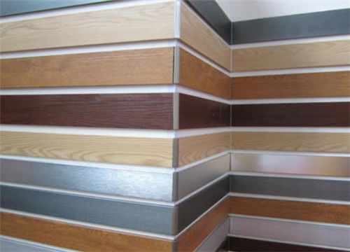 Гибкий плинтус из ПВХ, устойчивый к плесени, экологически чистый